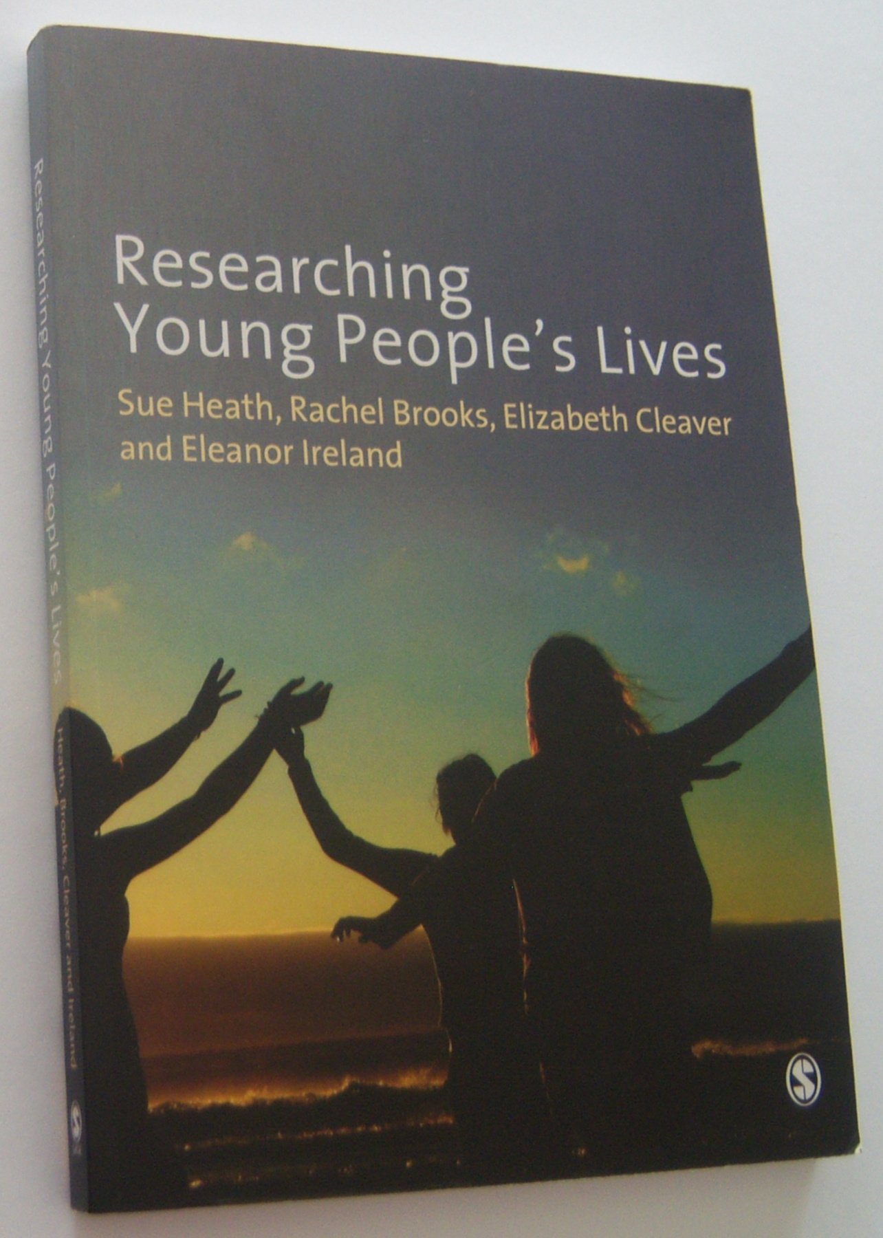 Image for RESEARCHING YOUNG PEOPLE'S LIVES
